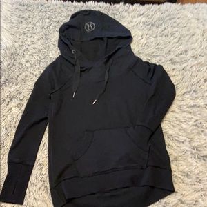 Lululemon pull over hoodie